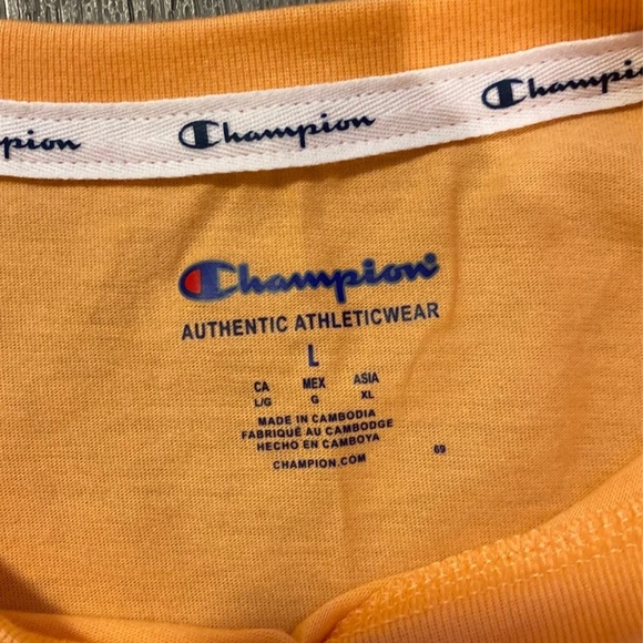 Champion Crop Top - Picture 3 of 5